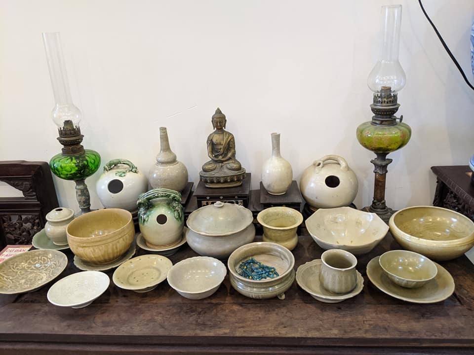Cần bán cổ vật