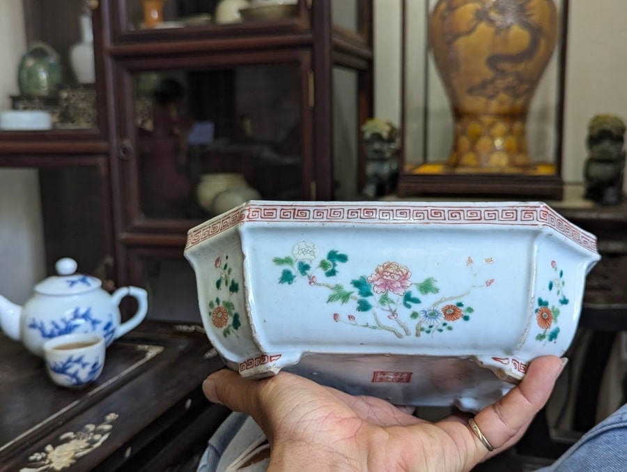 Giám định cổ vât- Chậu hoa cổ thế kỷ 19